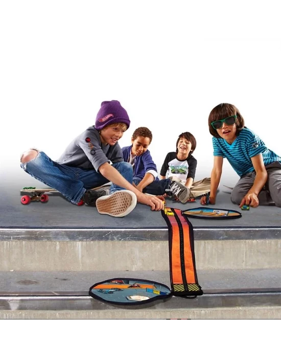 Hot Wheels Tekerlek Çanta Oyun Parkuru