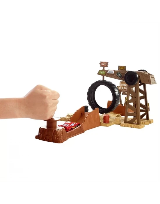 Cars Mater’s Challange Tow Yard Oyun Seti