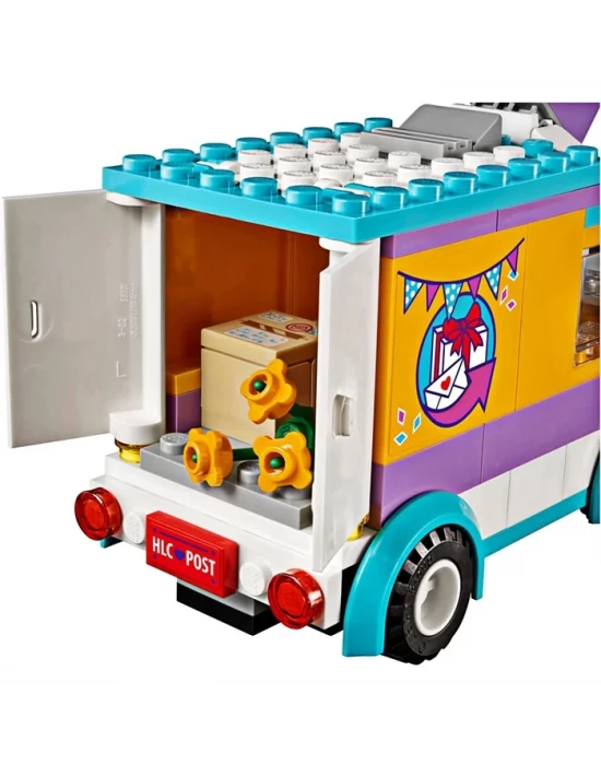 Lego Friends Heartlake Hediye Dağıtımı 41310