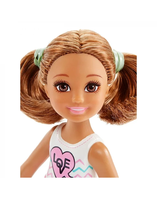 Barbie Chelsea ve Arkadaşları Model Bebek DWJ28