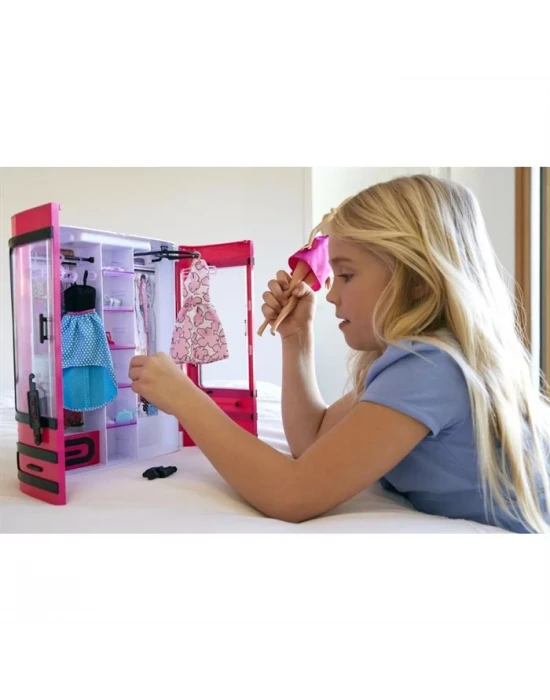 Barbie Pembe Gardrop