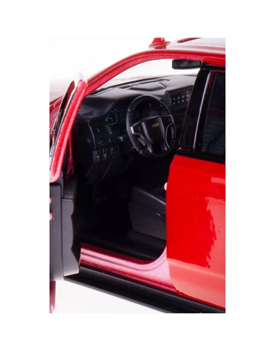 Maisto 1/26 2021 Chevrolet Tahoe