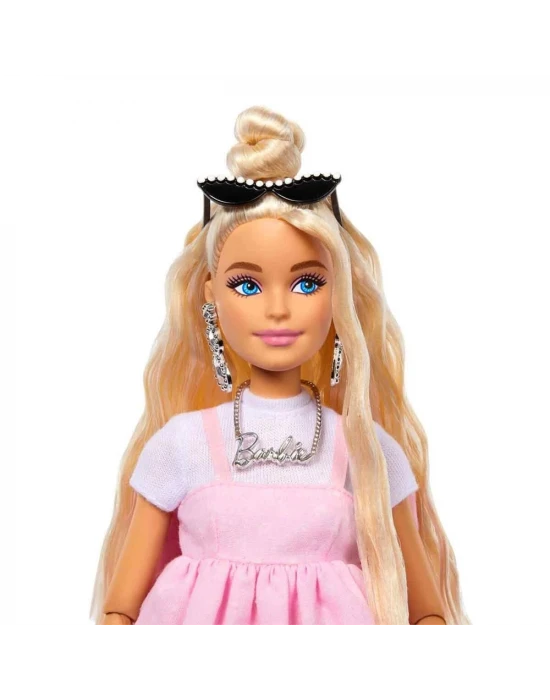 Barbie Deluxe Style Bebekler HYV27