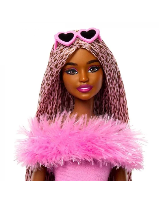 Barbie Deluxe Style Bebekler HYV28