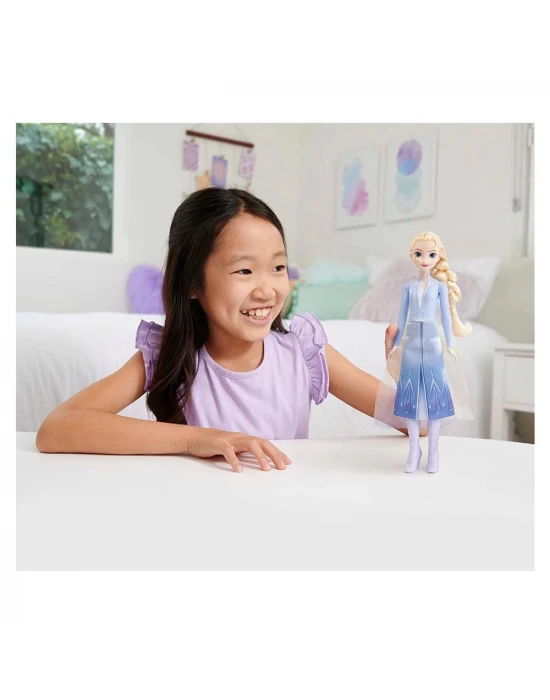 Disney Karlar Ülkesi Bebekler HLW48 - Elsa