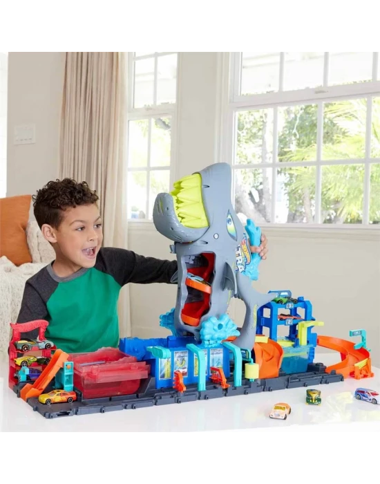 Hot Wheels Muhteşem Köpek Balığı Araba Yıkama Oyun Seti HTN82