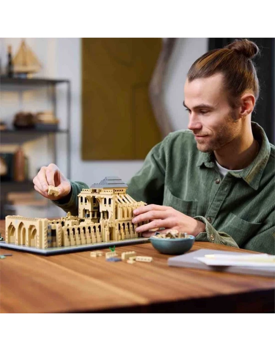LEGO Architecture Notre-Dame Katedrali 21061