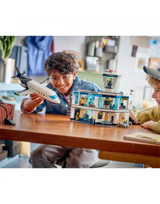 LEGO City Havaalanı ve Uçak 60502