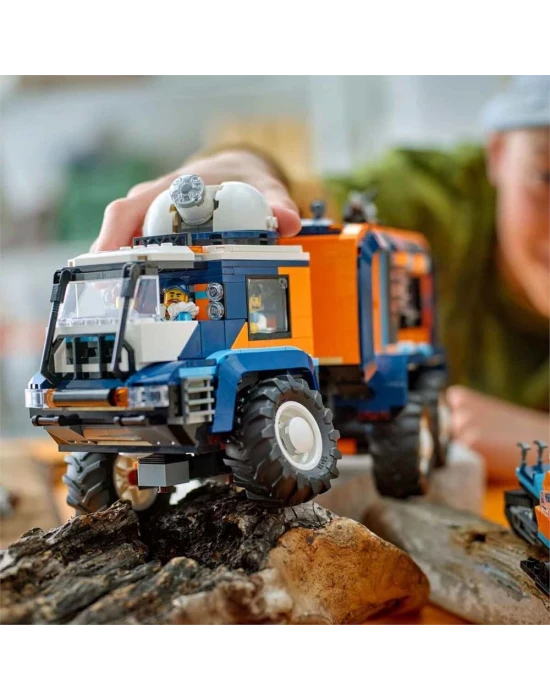 LEGO City Kutup Kaşifi Laboratuvar Kamyonu 60471