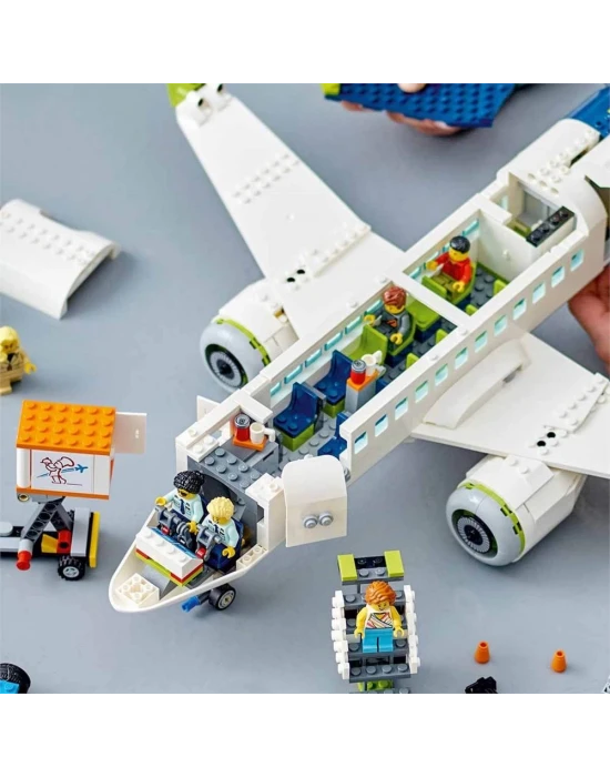 LEGO City Yolcu Uçağı 60367