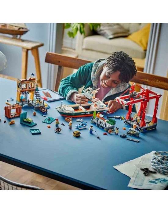 LEGO City Yük Gemili Liman 60422