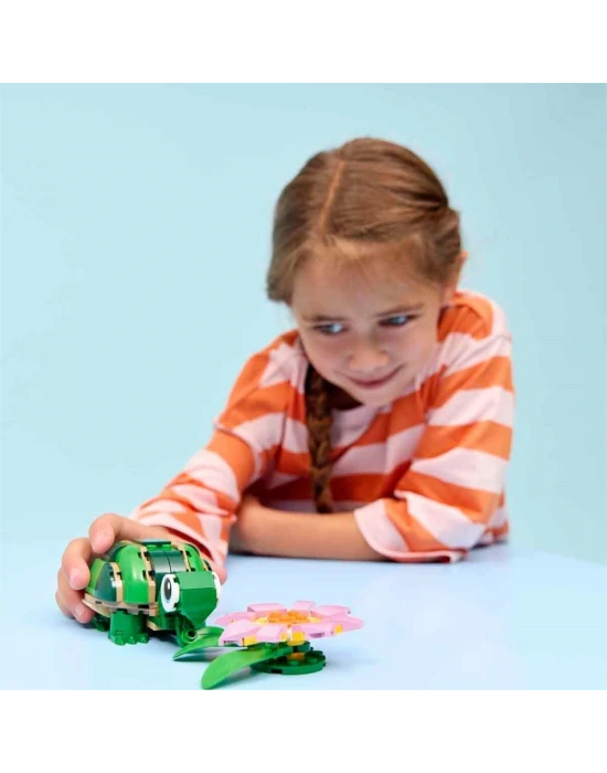 LEGO Creator Kaplumbağa ile Nilüfer Çiçeği 31377