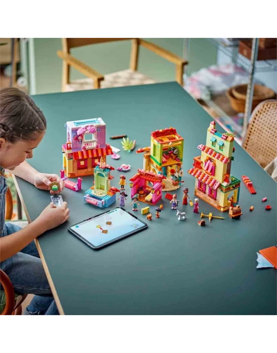 LEGO Disney Encanto Sihirli Madrigal Evi 43245