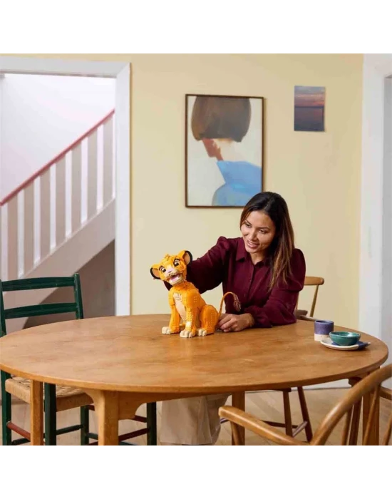 LEGO Disney Genç Aslan Kral Simba 43247