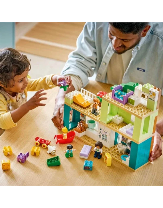 LEGO DUPLO 3’ü 1 Arada Figürlü Modern Aile Evi 10470