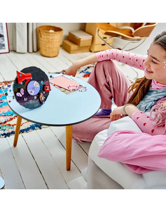 LEGO Editions Olivia Rodrigo’nun Plağı 43028