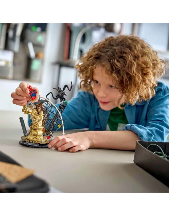 LEGO Marvel Örümcek Adam, Kum Adam’a Karşı 76334