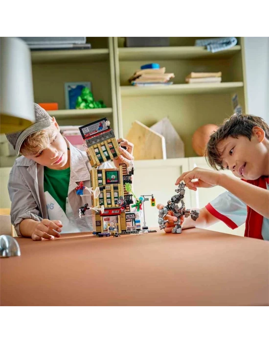 LEGO Marvel Örümcek Adam Mysterioya Karşı 76342