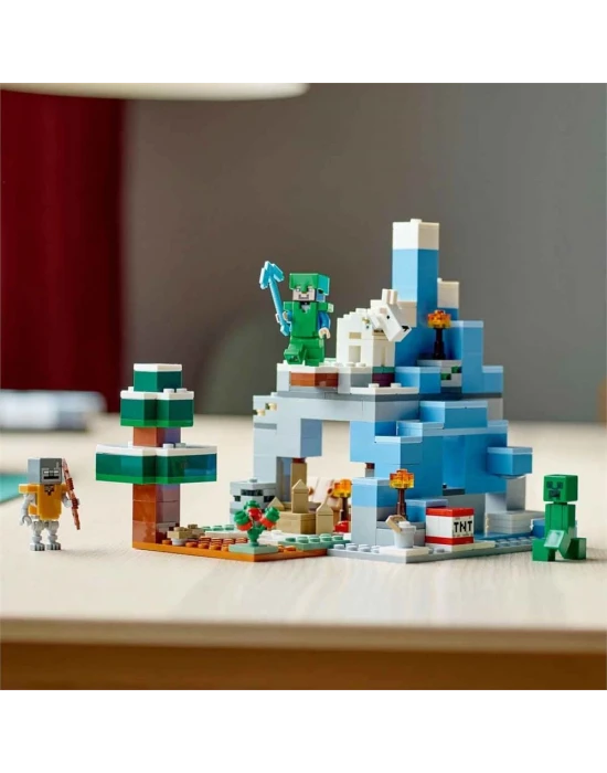 LEGO Minecraft Donmuş Tepeler 21243
