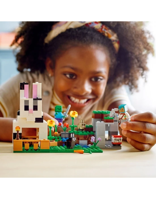 LEGO® Minecraft® Tavşan Çiftliği 21181 340 Parça