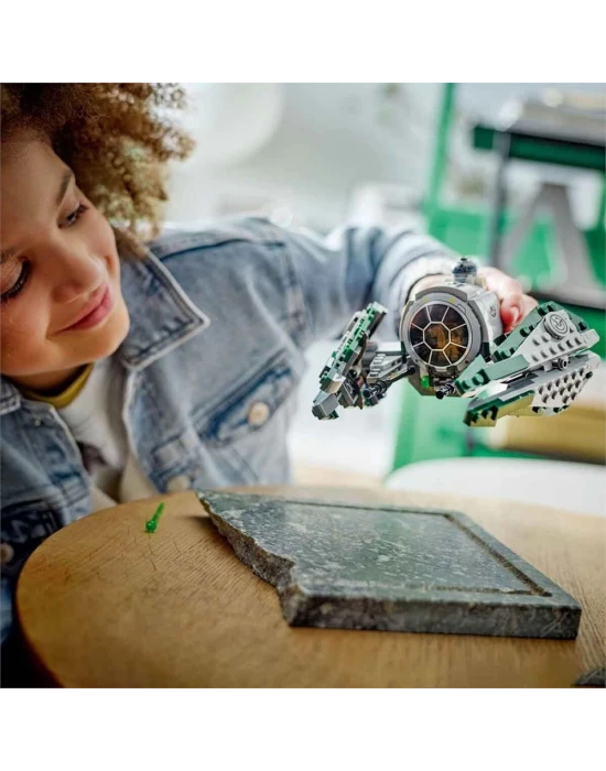LEGO Star Wars Yodanın Jedi Starfighterı 75360
