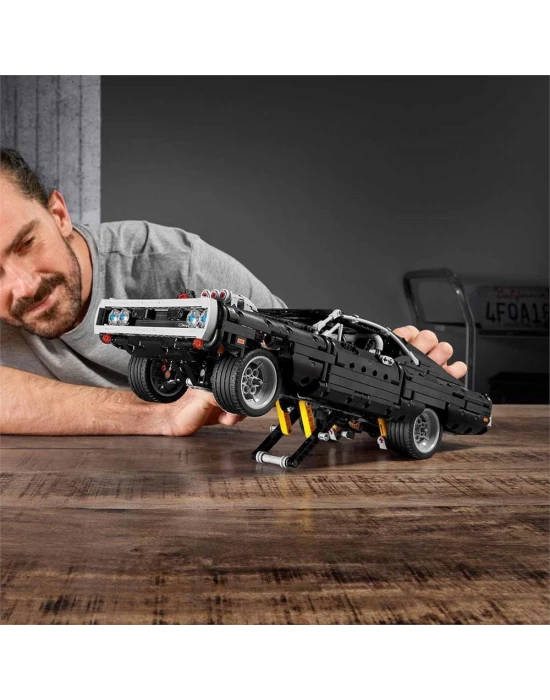LEGO Technic Domun Dodge Chargerı 42111
