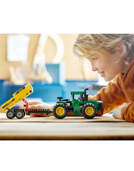 LEGO Technic John Deere 9620R 4WD Traktör 42136