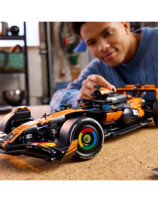 LEGO Technic McLaren MCL39 F1 Araba 42228