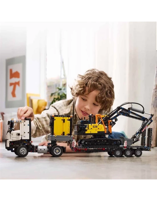 LEGO Technic Volvo FMX Kamyon ve EC230 Elektrikli Ekskavatör 4217