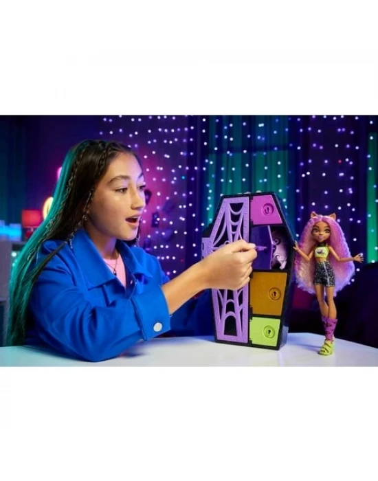 Monster High Gizemli Arkadaşlar Clawdeen Wolf HKY61