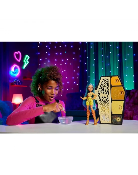 Monster High Gizemli Arkadaşlar Oyun Seti S2 - Cleo Denile HPD58-HNF76