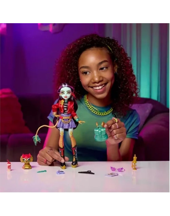 Monster High Jinafire Long Bebek HYV58