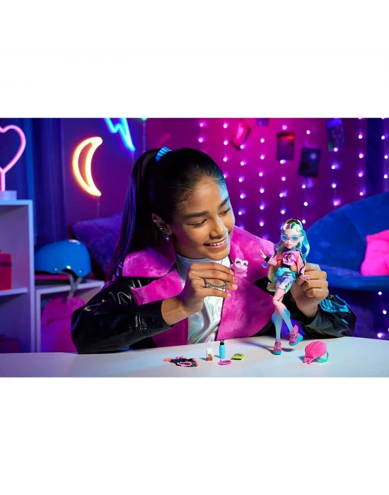 Monster High® Lagoona Blue™ Ana Karakter Bebekler HHK55