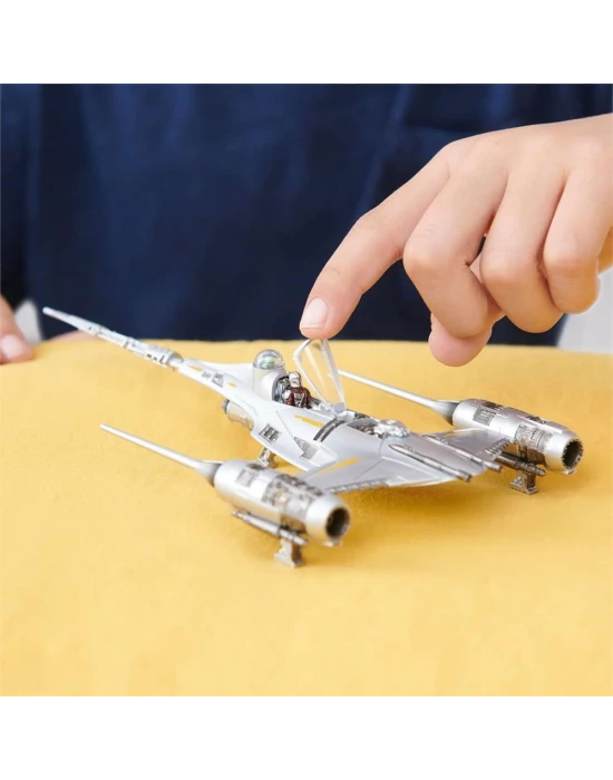 Star Wars N-1 Starfighter Araç ve Mikro Figür Set