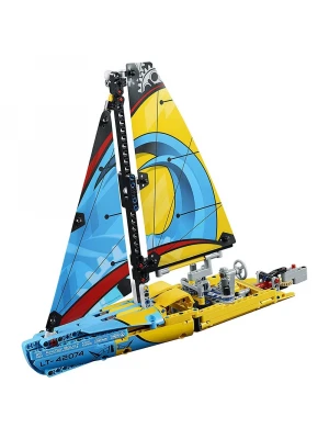 Lego Technic Racing Yacht