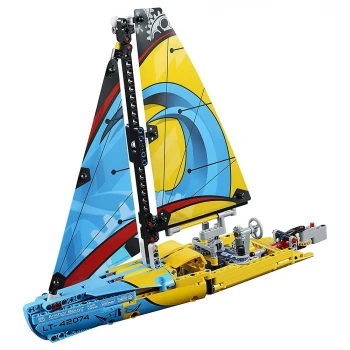 Lego Technic Racing Yacht
