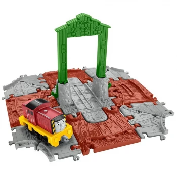 Thomas Ve Arkadaşları Adventures Salty Mini İstasyon Seti