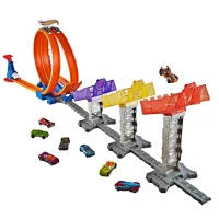 Hot Wheels 3 Kademeli Atlayış Yarış Seti