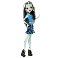 Monster High Okulunda İlk Gün Acayip Bebekleri Frankie Stein