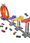 Hot Wheels 3 Kademeli Atlayış Yarış Seti