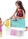 Barbie Bebek Bakıcılığı Oyun Seti FXH05