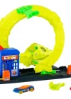 Hot Wheels Spiral Pistte Yılan Mücadelesi JBM63