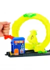 Hot Wheels Spiral Pistte Yılan Mücadelesi JBM63