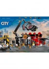LEGO City Hurdalık ve Arabalar 60472