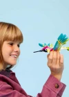 LEGO Creator Renkli Sinek Kuşu 31384
