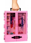 Barbienin Pembe Gardırobu