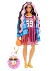 Barbie Extra Ekose Ceketli Bebek