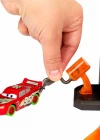Cars Karanlıkta Parlayan Yarışçılar Pist Seti HPD80