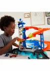 Hot Wheels Köpek Balığından Kaçış Oyun Seti HDP06