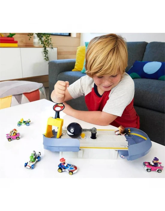 Hot Wheels Mario Kart Hücum Zinciri Yarış Seti